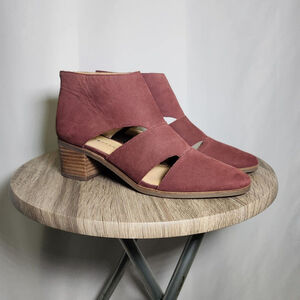 Lucky Brand Women's Ralwan Ankle Boot Burgundy Block Heel Back Zip Casual Sz 8.5